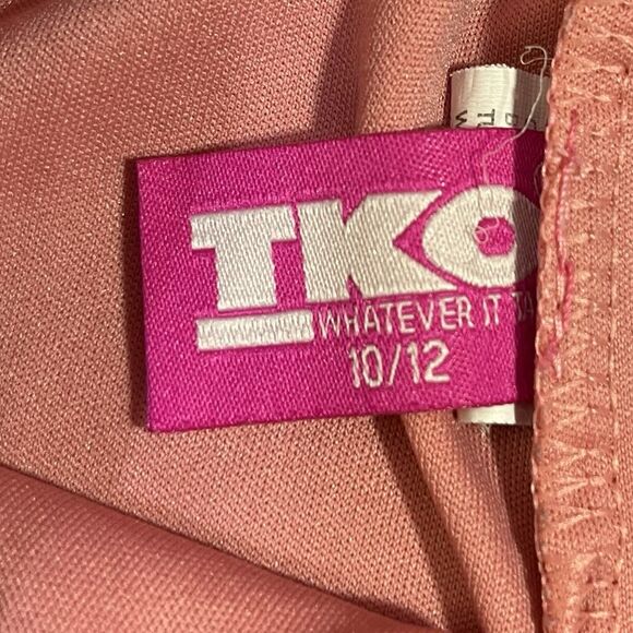 LOT 3 -Girls Size 10/12 athletic TKO Whatever It Takes Shorts & 32 Degrees Shirt - Picture 8 of 9